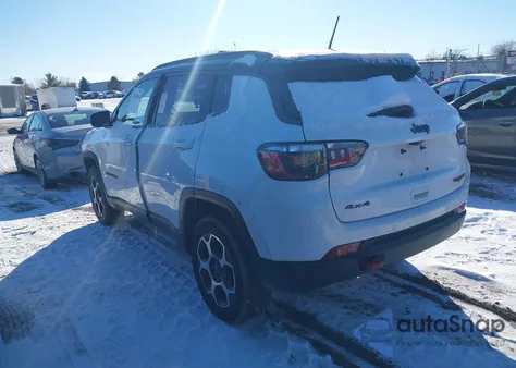 2022 Jeep Compass Trailhawk 4X4 из США, поврежденный, VIN 3C4NJDDB2NT115702